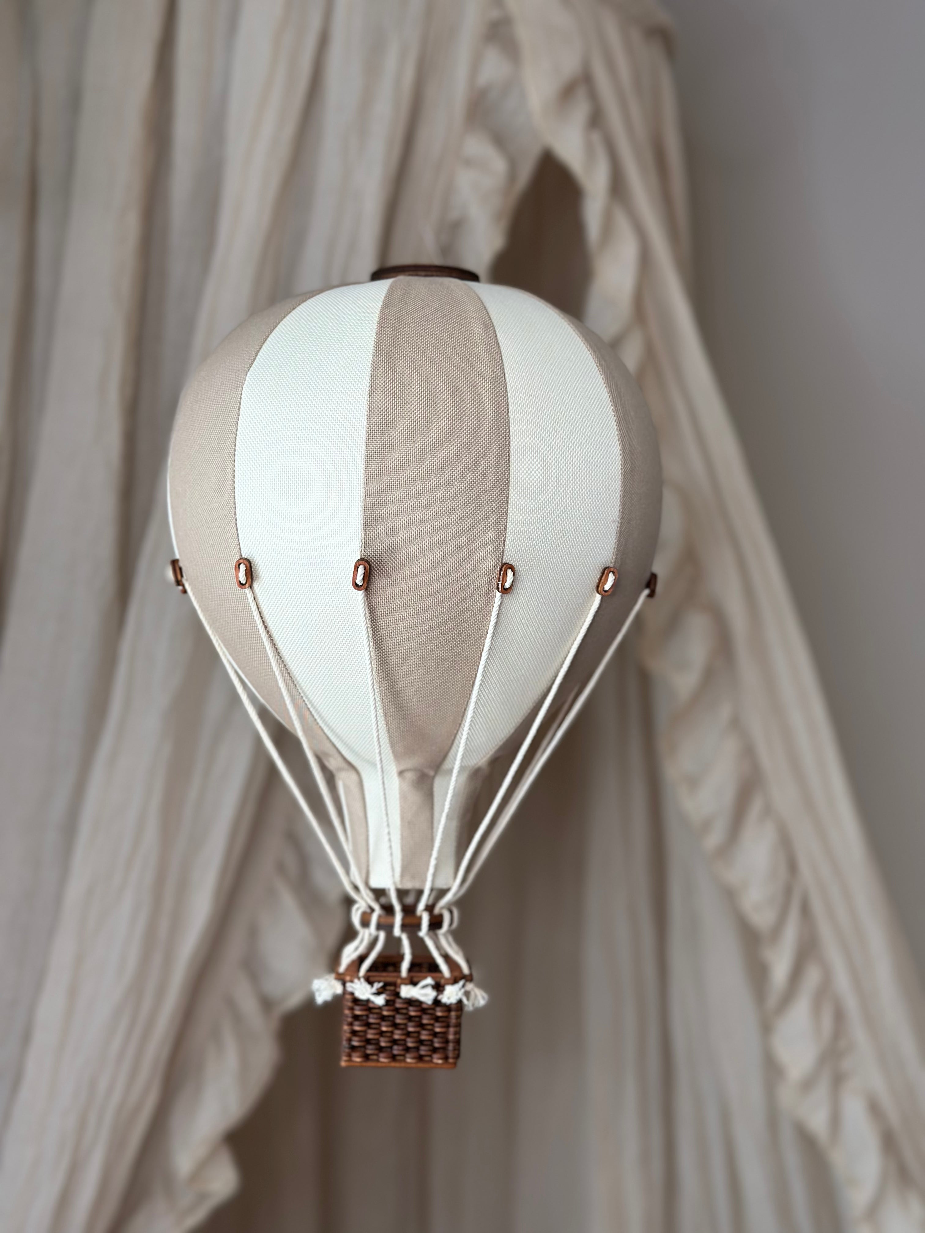 Hot Air Balloon Decorations for Baby Shower, Birthday, Gender Reveal & Baby Nursery Decor | Gold/White