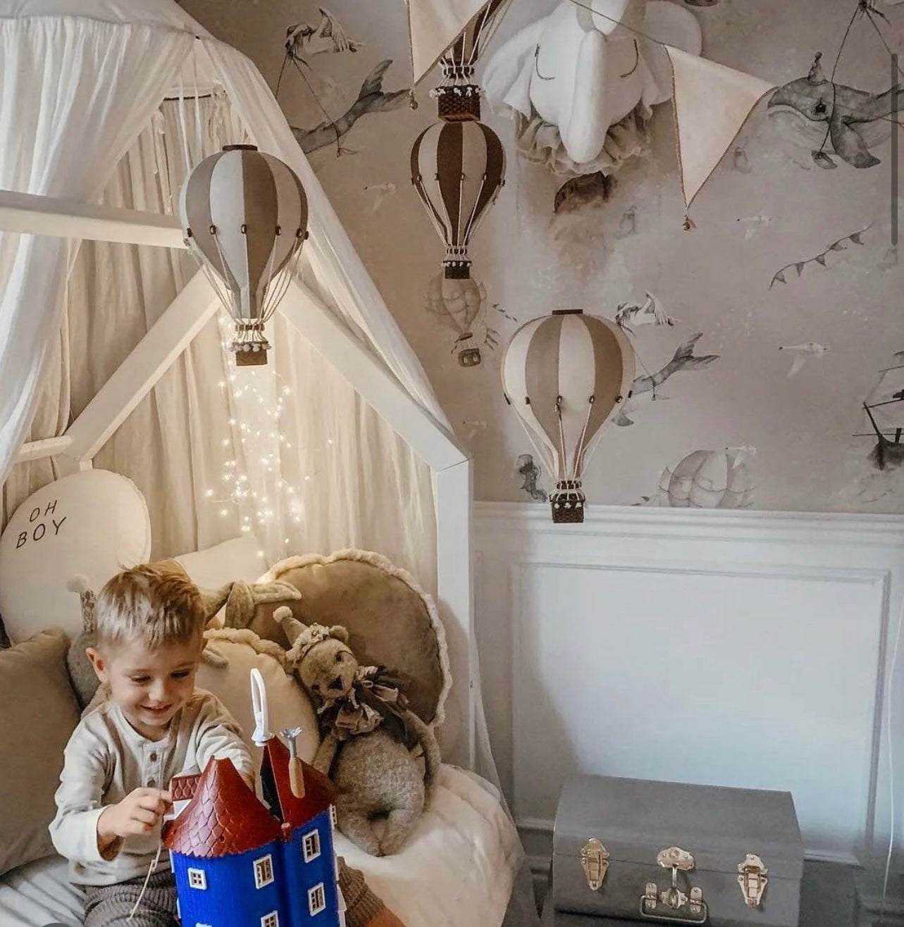 Hot Air Balloon Decorations for Baby Shower, Birthday, Gender Reveal & Baby Nursery Decor | Gold/White