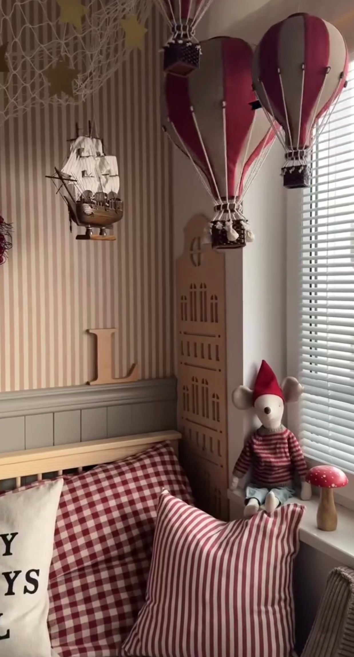 Hot Air Balloon Decorations for Baby Shower, Birthday, Gender Reveal & Baby Nursery Decor | Red