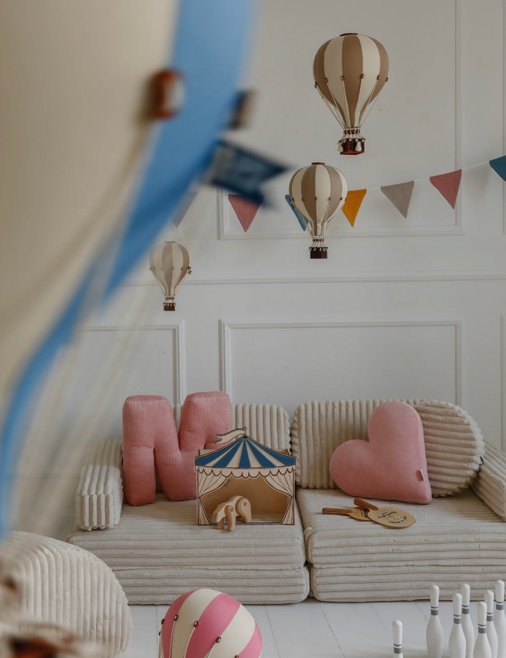 Hot Air Balloon Decorations for Baby Shower, Birthday, Gender Reveal & Baby Nursery Decor | Gold/Beige